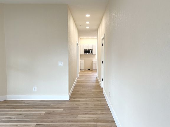 4th image of 1702 S East St Unit 1