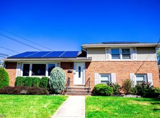 1129 Edgewood Rd, Elizabeth, NJ 07208