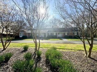 2036 Nottingham Ln, Burlington, NC 27215
