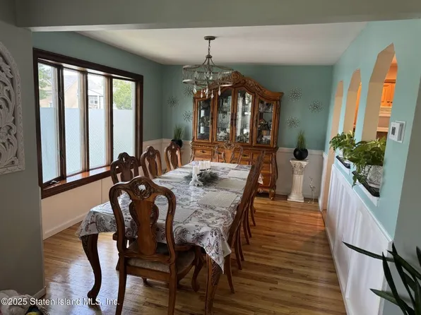 9 Radford Street image 14 of 35