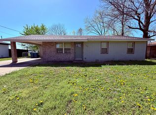 108 SE 13th St, Bentonville, AR 72712