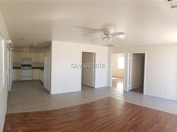 4th image of 1080 Red Butte St APT 2B