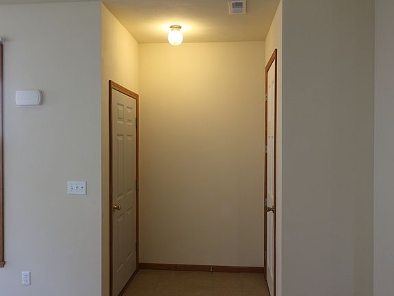 4th image of 8280 Sunny Meadow Dr