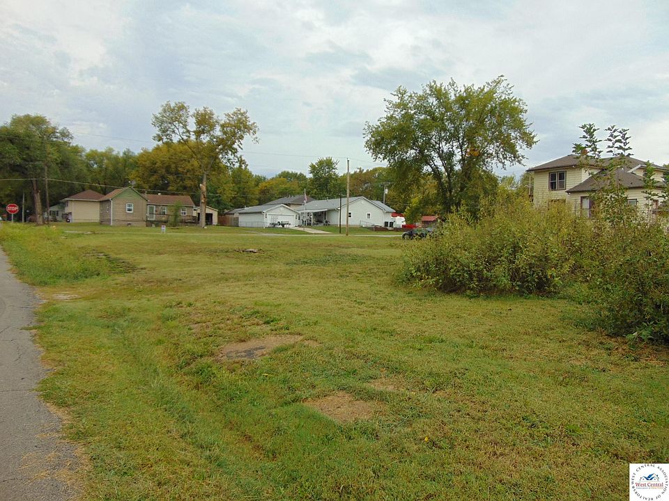 2nd image of 400 N 4th St