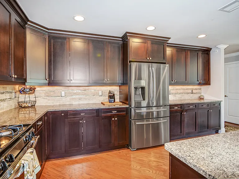 2102 Freeman Way #2102 — Photo 12