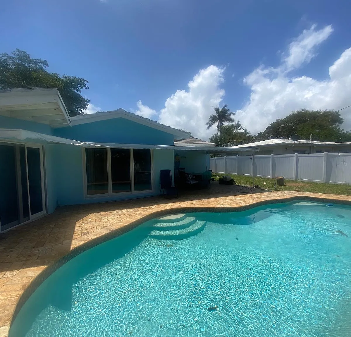 3 bed, 1564 sqft, $3,800 — Photo 1