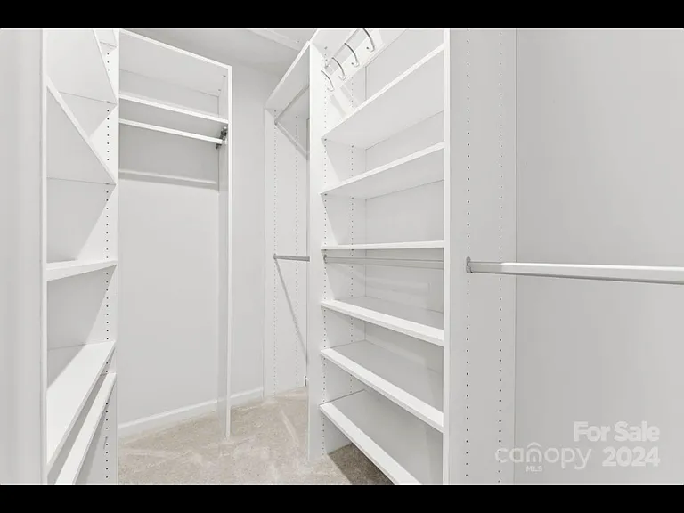 1233 Queen Lyon Ct — Photo 22