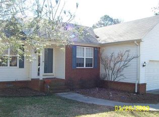 152 N Whitfield Dr NE, Dalton, GA 30721