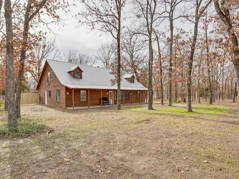 831 County Road 1917 — Photo 3