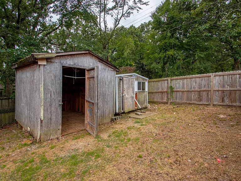 822 N Hughes St — Photo 33