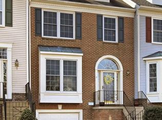 5817 Clapham Rd, Alexandria, VA 22315