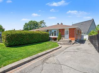 615 Quebec St, Ottawa, ON K1K 0Z4