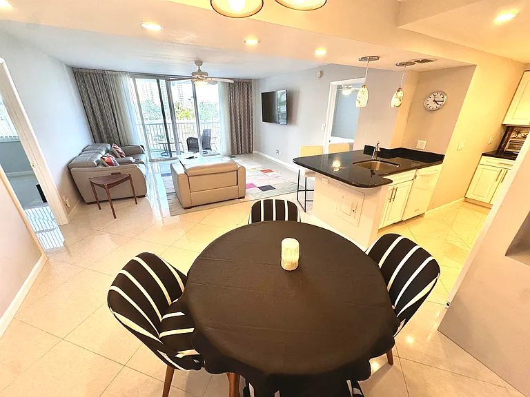 1 Las Olas Cir #313 — Photo 10