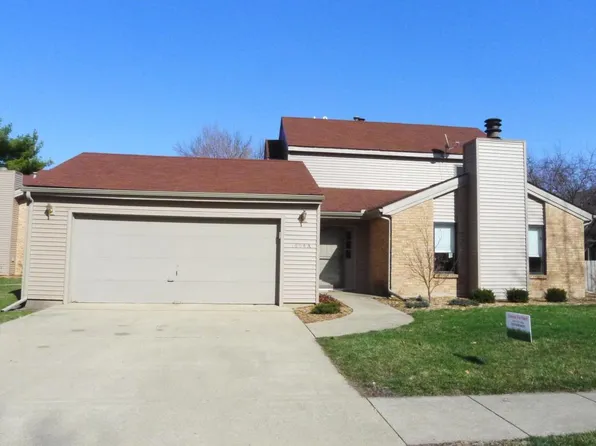 1604 Lyndhurst Dr APT A, Savoy, IL 61874