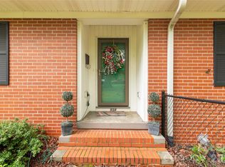 938 Forest Dr, Lancaster, SC 29720