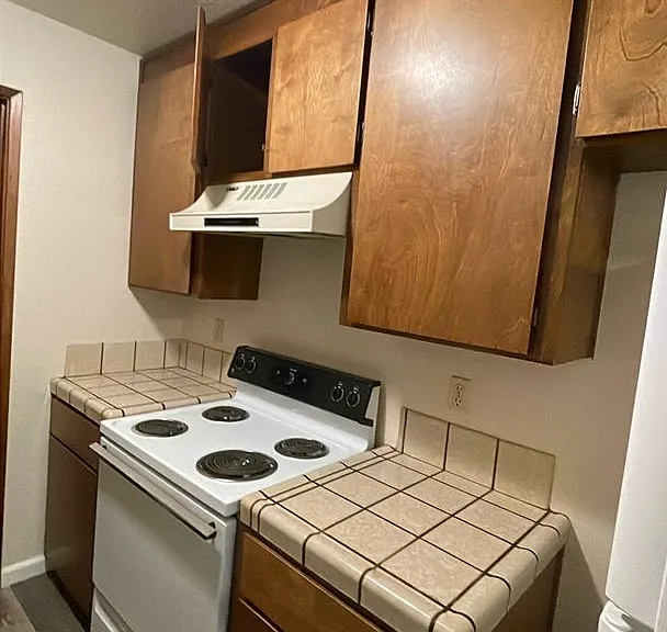 1531 Gabilan Dr #3 — Photo 5