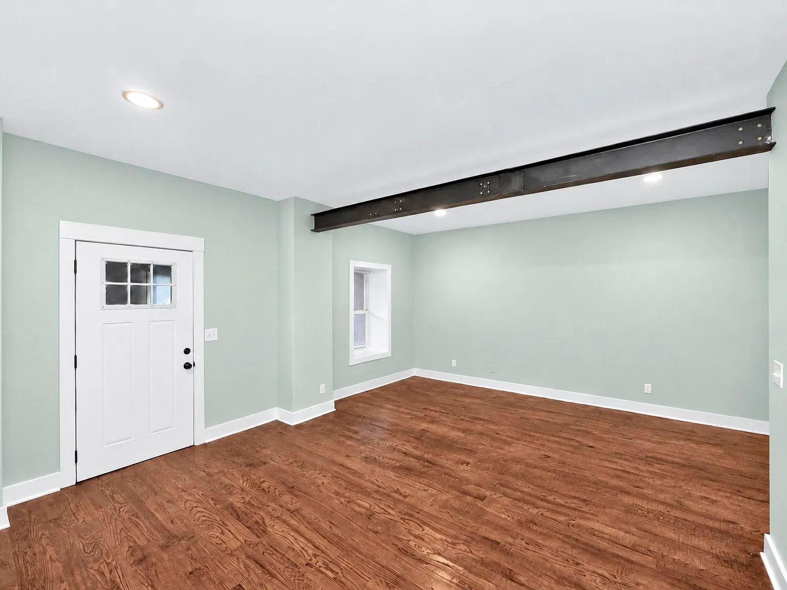 3 bed, 2.5 bath, 2637 sqft, $2,995 — Photo 3