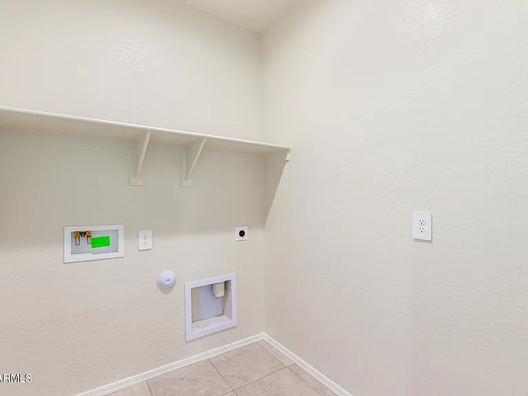 18646 W Buckskin Trl — Photo 28