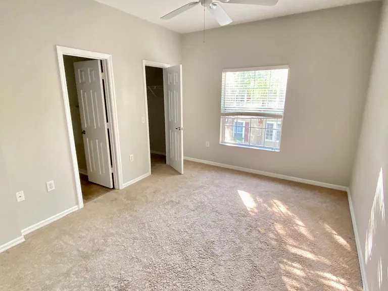 7624 Plantation Cir — Photo 15