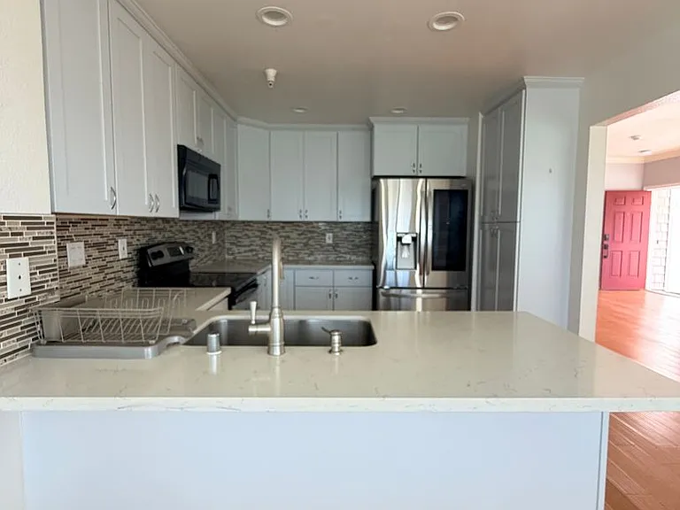 691 Pointe Pacific Dr #2 — Photo 13