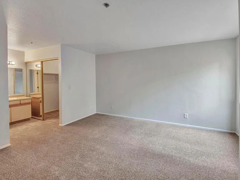 154 W 5th St #250 — Photo 13