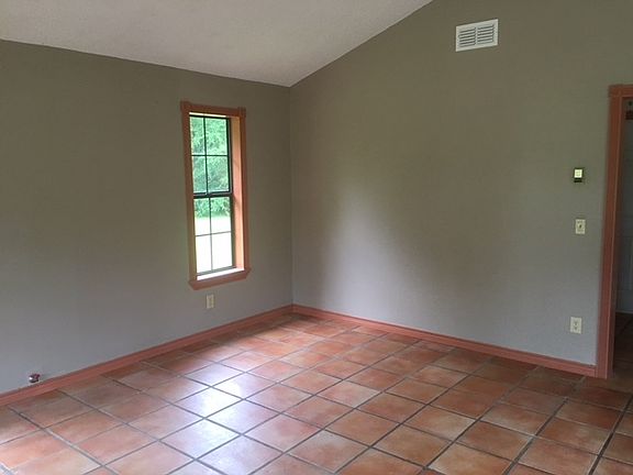 4th image of 268 County Road 4801