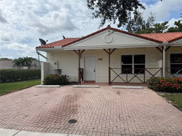 7600 NW 38th Ct #16, Hollywood, FL 33024
