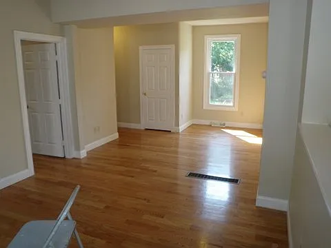 177-179 Davenport Ave #2 — Photo 15
