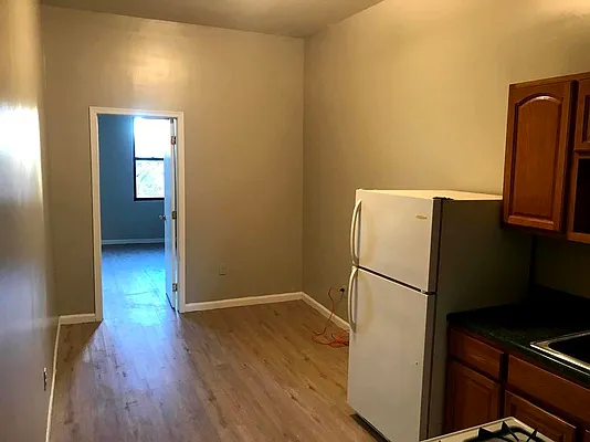 Rented by YOB REALTY | media 11