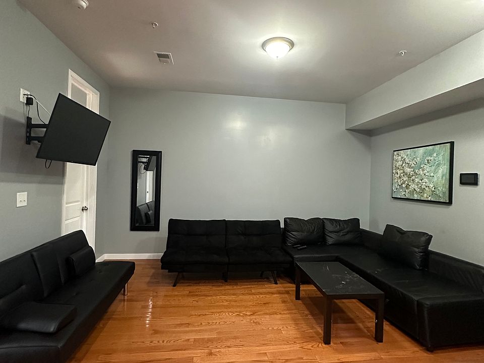 1st image of 224 N Camac St #3