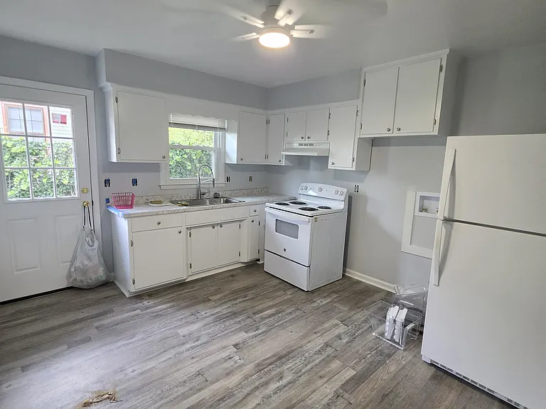 9234 Rippard Ave — Photo 20
