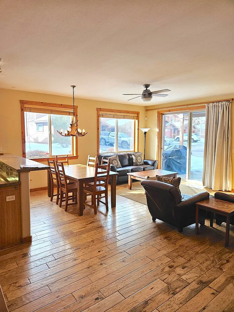 Two Bedroom Ski Lease in the Boulders — Photo 1