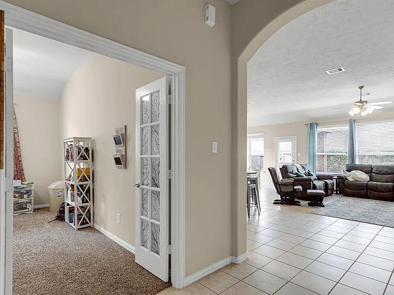 3058 Winterberry Ln — Photo 2