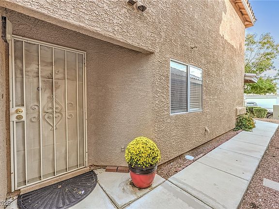 4th image of 8056 Cimarron Ridge Dr Unit 101