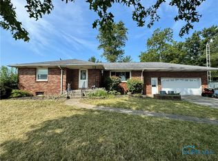 5555 Leatherwood Rd, Lima, OH 45807