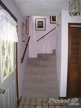 4th image of 504 N Ferry St