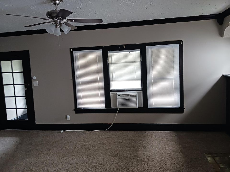 1st image of 10104 Plymouth Ave #1