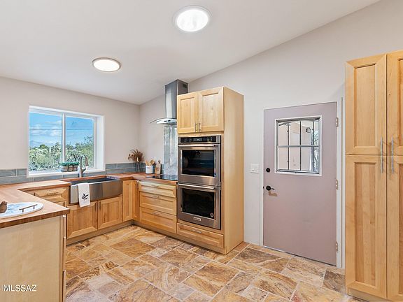 4th image of 4004 W Ironwood Hill Dr