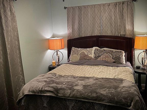 Bedroom with furniture (Not furnished)