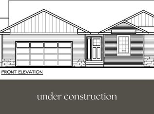 1821 Redbud Cir, Eldridge, IA 52748