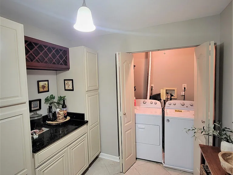 Breakfast Nook and Laundry Closet