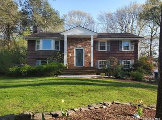 346 Cold Spring Rd, Syosset, NY 11791