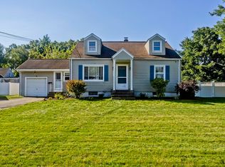 16 Laurie Ave, South Hadley, MA 01075