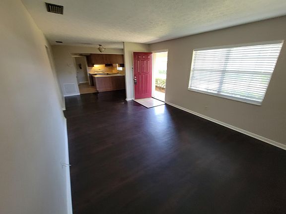 5th image of 3443 16th Ave N