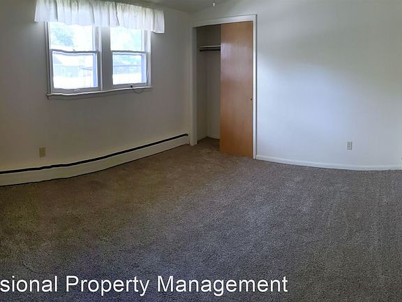 4th image of 221 S Oak Ave #5
