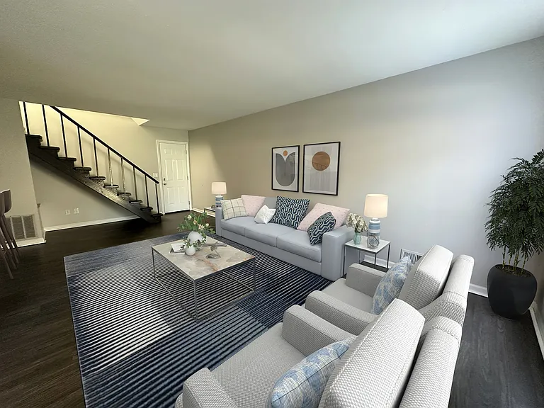 The Peak Apartments and Townhomes — Photo 2