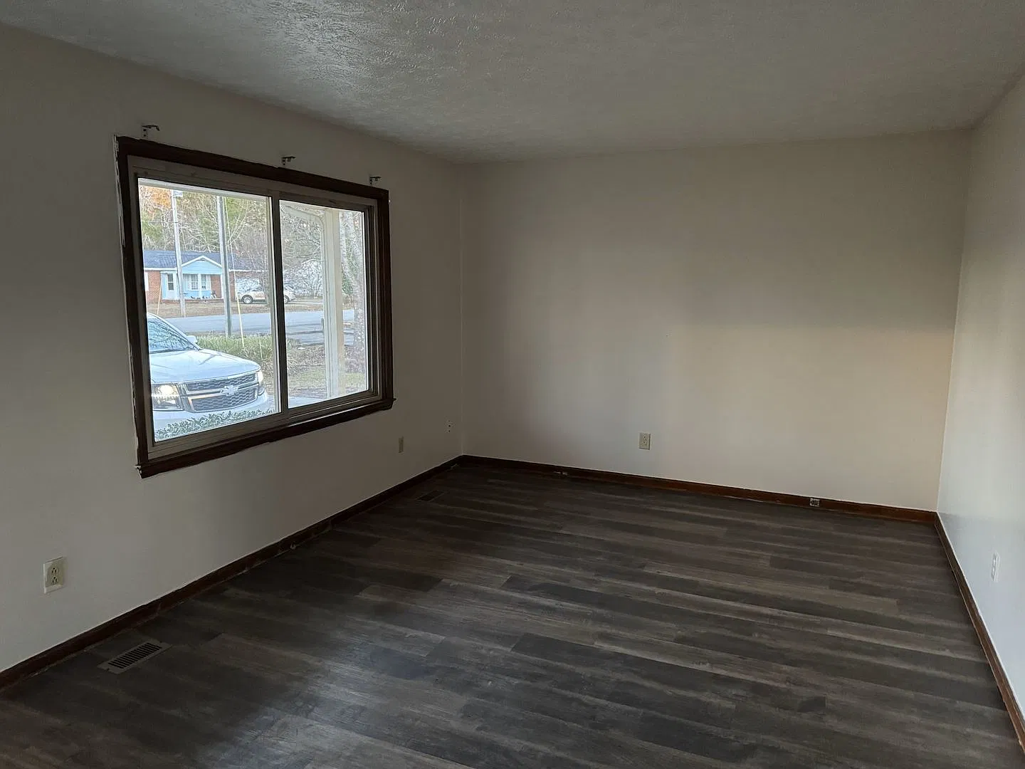 215 Webb Blvd. — Photo 2
