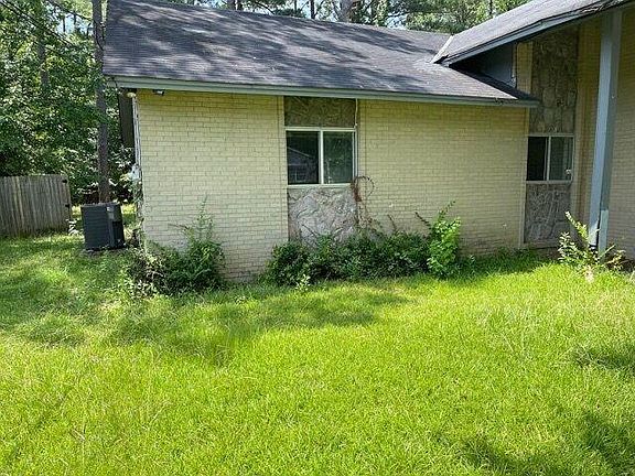 3rd image of 2652 Whispering Pine Dr