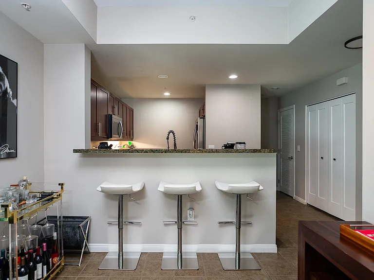 253 10th Ave #427 — Photo 11
