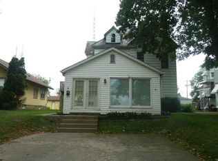 902 S Court St, Circleville, OH 43113